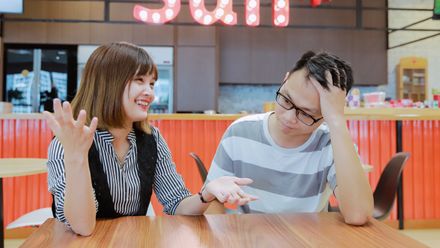 Nỗi đau trong giao tiếp của dân công nghệ: "Đố em biết anh đang nghĩ gì?"