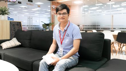 [Review] Để thoát khỏi "cảm giác nô lệ" của công việc, hãy đọc cuốn sách của Giản Tư Trung