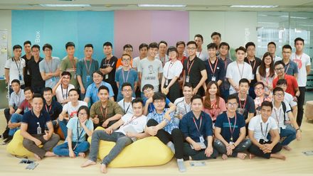 Tháng "Get Risky": R&D Unit bùng nổ phát súng đầu tiên với "R&D Challenge"