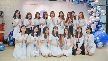 Men's Day Hà Nội: Anh em nhận quà đã mỏi tay chưa?