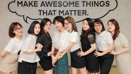 Những điều bạn chưa biết về 2 Ủy ban toàn "hot girl" của Sun*